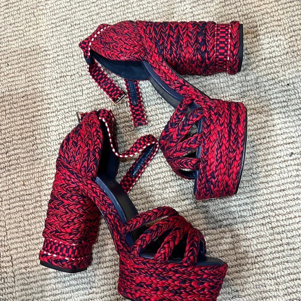 Platform sandals